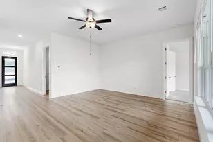 116 Salado Crk Trl, Bastrop, TX 78602 - Photo 6