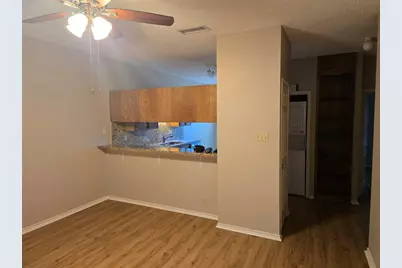 2414 Longview Street #205, Austin, TX 78705 - Photo 2