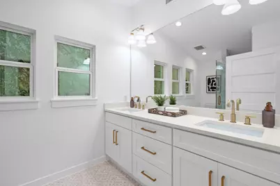 919 Gene Johnson Street, Austin, TX 78751 - Photo 24