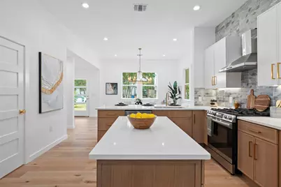 919 Gene Johnson Street, Austin, TX 78751 - Photo 8