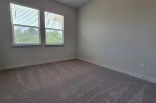 605 W South St, Leander, TX 78641 - Photo 12