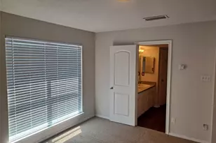 2018 W Rundberg Ln, Austin, TX 78758 - Photo 16