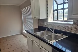 2018 W Rundberg Ln, Austin, TX 78758 - Photo 6