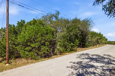 1038 Hidden Hills Drive, Dripping Springs, TX 78620 - Photo 8