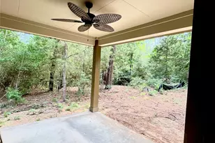 386 B Tahitian Dr, Bastrop, TX 78602 - Photo 2