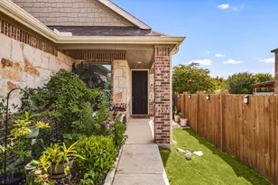 449 Conchillos Dr, Georgetown, TX 78626 - Photo 2
