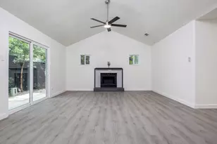 6702 Rockridge Ct, Austin, TX 78744 - Photo 6