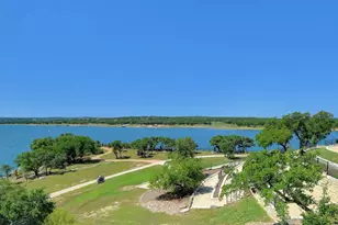 7425 Pace Ravine Dr, Lago Vista, TX 78645 - Photo 4