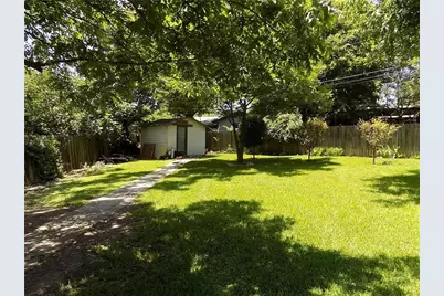 8402 Leesburg Circle, Austin, TX 78758 - Photo 20
