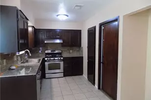 8402 Leesburg Cir, Austin, TX 78758 - Photo 4