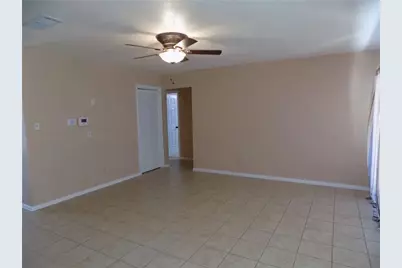 8402 Leesburg Circle, Austin, TX 78758 - Photo 6