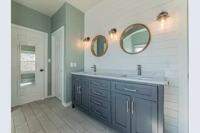 141 Llano Court, Cedar Creek, TX 78612 - Photo 12