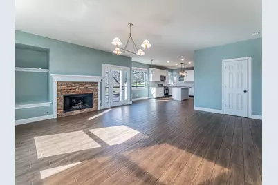 141 Llano Court, Cedar Creek, TX 78612 - Photo 4