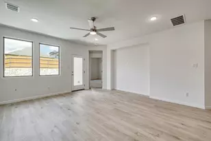 180 Hornet St, Elgin, TX 78621 - Photo 6