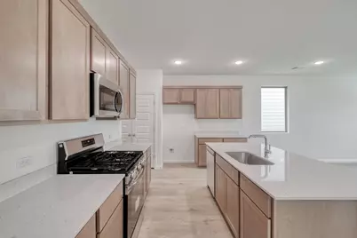 180 Hornet Street, Elgin, TX 78621 - Photo 10