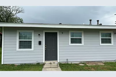 1231 N Lbj Drive #9, San Marcos, TX 78666 - Photo 1