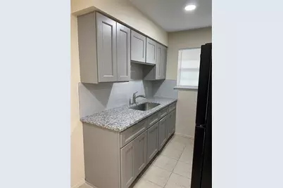 1231 N Lbj Drive #9, San Marcos, TX 78666 - Photo 6