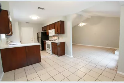 7900 Whitsun Drive, Austin, TX 78749 - Photo 14