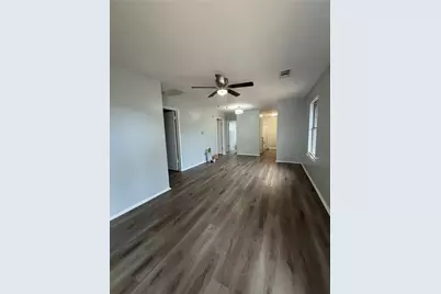 509 Central Avenue #B, Elgin, TX 78621 - Photo 6