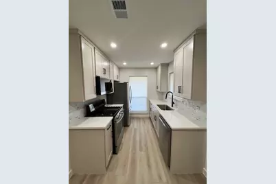 8012 Pinedale Cove #A, Austin, TX 78757 - Photo 10