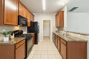 1600 Sugarberry Ln, Austin, TX 78748 - Photo 6