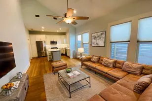 521 E Live Oak St, Austin, TX 78704 - Photo 4