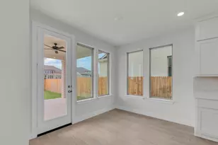 161 Montecilo Dr, Liberty Hill, TX 78642 - Photo 10