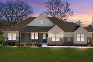 151 Moonlight Dr, Smithville, TX 78957 - Photo 2