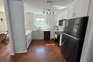 111 E Hickory Dr, Granite Shoals, TX 78654 - Photo 8