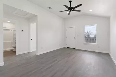 1087 Schubert Lane #E, Kyle, TX 78640 - Photo 6