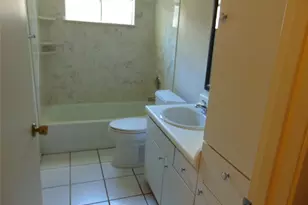 7503 Glenhill Rd, Austin, TX 78752 - Photo 10