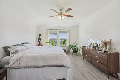 241 Sweetwater Creek Lane, Hutto, TX 78634 - Photo 18