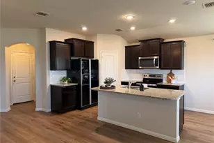 1329 Spicewood Dr, Burnet, TX 78611 - Photo 4