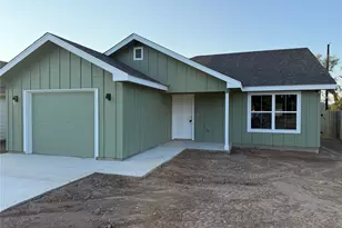 1710 E Ave J Ave, Lampasas, TX 76550 - Photo 1