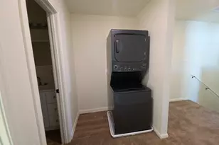 2002 W 2nd St, Taylor, TX 76574 - Photo 14