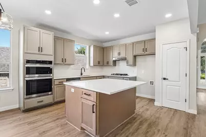 1905 Phantom Horse, Leander, TX 78641 - Photo 8