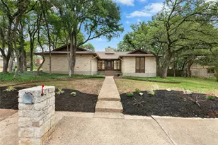 12017 Wycliff Ln, Austin, TX 78727 - Photo 6