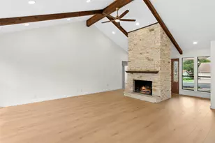 12017 Wycliff Ln, Austin, TX 78727 - Photo 12