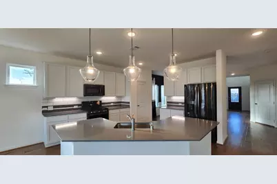 201 Water Grass Trail, Clute, TX 77531 - Photo 10