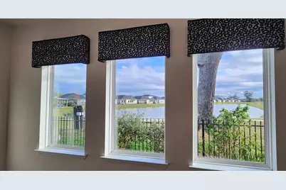 201 Water Grass Trail, Clute, TX 77531 - Photo 14