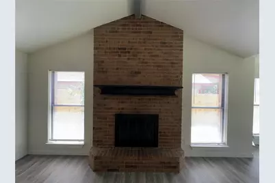 1009 Bowie Street, Lockhart, TX 78644 - Photo 18