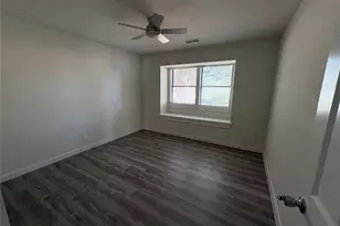 1009 Bowie St, Lockhart, TX 78644 - Photo 28