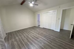 1009 Bowie St, Lockhart, TX 78644 - Photo 20