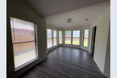 1009 Bowie Street, Lockhart, TX 78644 - Photo 34