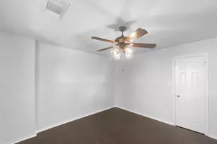 1718 Rosenborough Ln S, Round Rock, TX 78665 - Photo 14