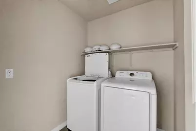 402 Pentire Way, Hutto, TX 78634 - Photo 32