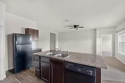 402 Pentire Way, Hutto, TX 78634 - Photo 10