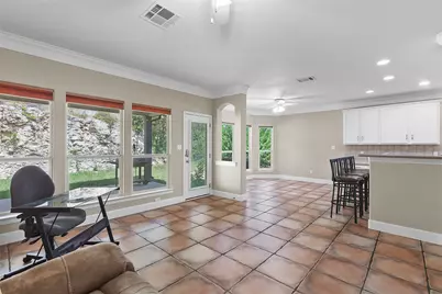 6914 Thorncliffe Drive, Austin, TX 78731 - Photo 6
