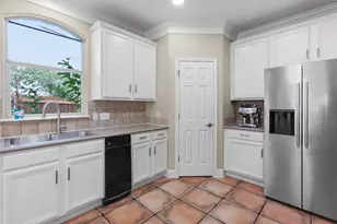 6914 Thorncliffe Dr, Austin, TX 78731 - Photo 12