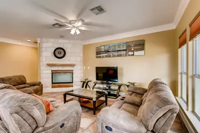 6914 Thorncliffe Drive, Austin, TX 78731 - Photo 10